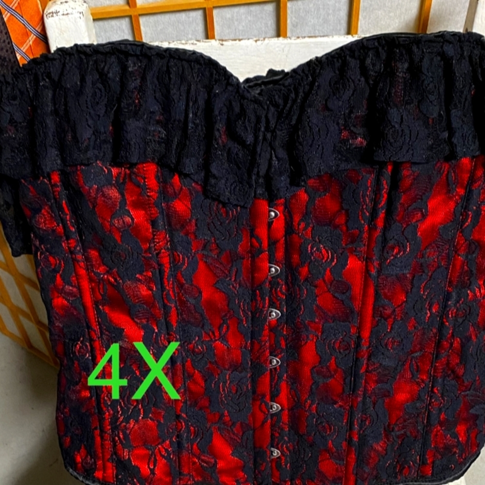 Daisy corset